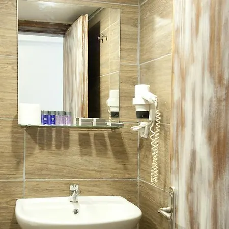 Haspeyma Otel מלון 2*