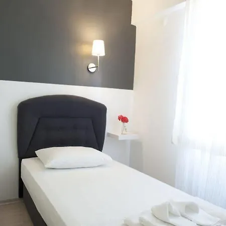 מלון Haspeyma Otel 2*